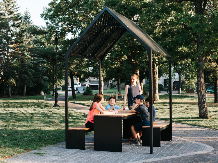mobilier scolaire extérieur - mobilier urbain - table pique-nique ludique