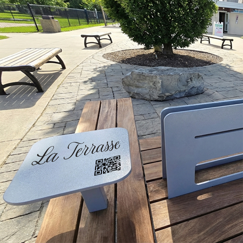 Banc modulaire urbain, accès universel (PMR), mobilier urbain, banc public, mobilier espace public, mobilier extérieur, mobilier d'espace collaboratif extérieur, mobilier espace commercial, mobilier de parc, mobilier scolaire, station touristique, mobilier terrasse commerciale, mobilier place publique, mobilier toit-terrasse extérieur, mobilier modulaire urbain Modular urban bench, universal access (ADA), urban furniture, street furniture, site furnishings, public bench, public space furniture, public square outdoor furniture, outdoor furniture, outdoor collaborative space furniture, commercial furniture, park furniture, school outdoor furniture, touristic station, Touristic site outdoor furniture, commercial terrace furniture, rooftop terrace furniture, urban modular furniture