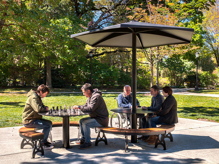 mobilier urbain classique mobilier urbain modulaire mobilier de parc traditionnel mobilier de parc classique table urbaine traditionnelle table de parc traditionnelle mobilier urbain intemporel mobilier pour espaces publics mobilier pour municipalités Table pique-nique modulaire, accès universel (PMR), mobilier urbain, table à pique-nique, table publique, banc public, mobilier espace public, mobilier extérieur, mobilier d'espace collaboratif extérieur, mobilier espace commercial, mobilier de parc, mobilier scolaire, station touristique, mobilier terrasse commerciale, mobilier place publique, mobilier toit-terrasse extérieur, mobilier modulaire urbain Modular picnic table, universal access (ADA), urban furniture, street furniture, site furnishings, public table, public bench, modular picnic table, public space furniture, public square outdoor furniture, outdoor furniture, outdoor collaborative space furniture, commercial furniture, park furniture, school outdoor furniture, touristic station, Touristic site outdoor furniture, commercial terrace furniture, rooftop terrace furniture, urban modular furniture